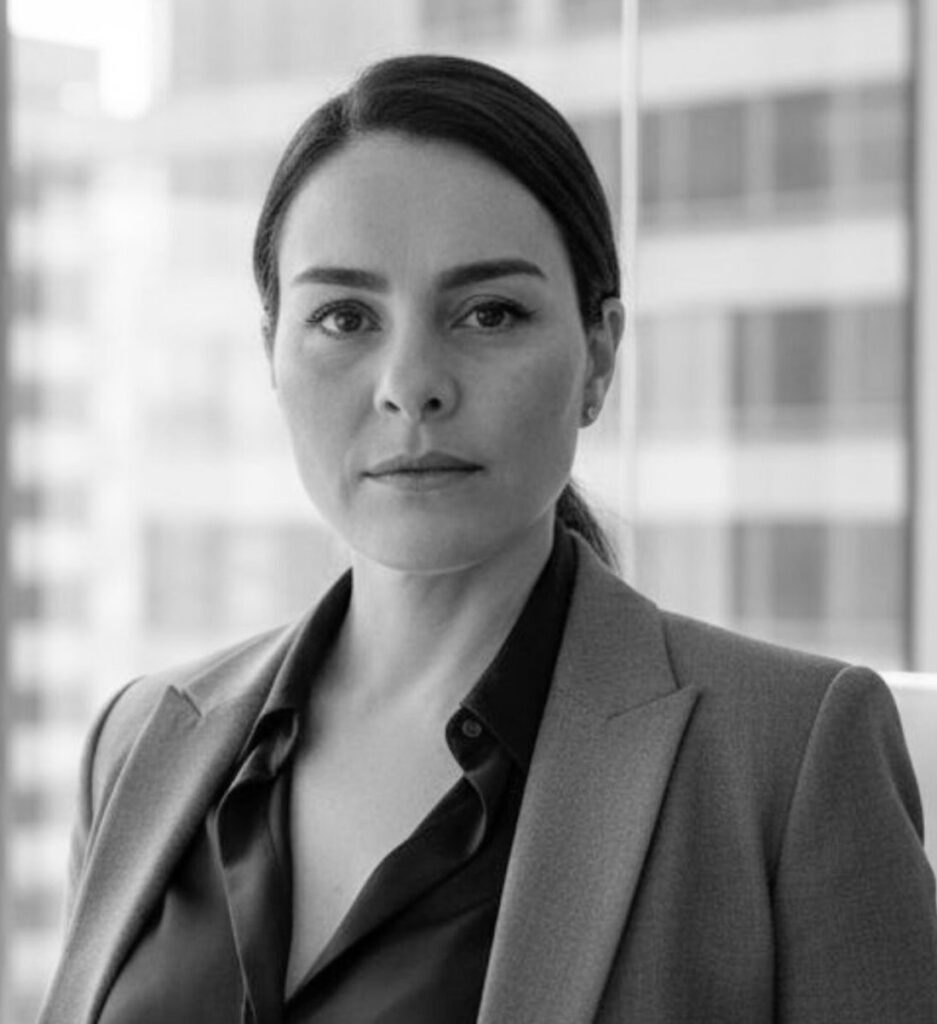 Anlly Pineda - Office Manager - Profile Image -